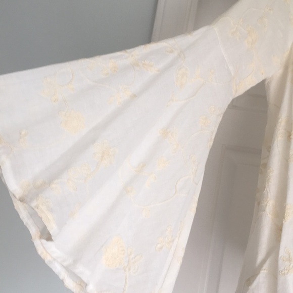 Blouse - Picture 2 of 4